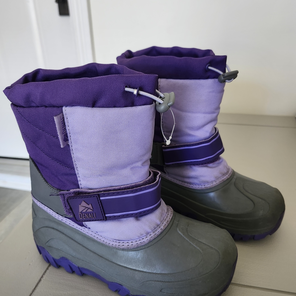 Denali Purple and Gray Winter Boots Size 3 For Kids, Very Good Conditions Used 1